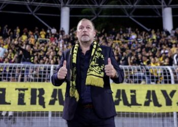 HLV Cklamovski ca ngợi đội tuyển Malaysia sau trận hòa Cape Verde