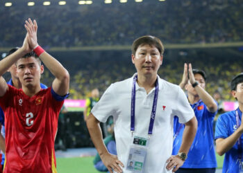 Tuyển Việt Nam lập kỷ lục buồn và vai trò của HLV Kim Sang Sik