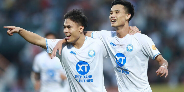 CLB Nam Định nhận tin vui trước thời khắc nâng cúp vô địch