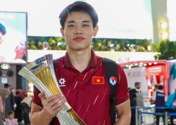 U23 Việt Nam rạng rỡ mang cúp vô địch U23 Đông Nam Á về nhà