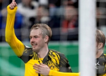 Julian Brandt tỏa sáng, Dortmund vượt qua Frankfurt sau loạt luân lưu kịch tính