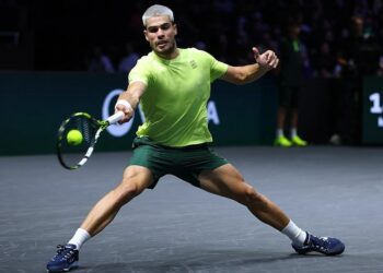 Alcaraz bị chỉ trích vì 54 lỗi tự đánh hỏng