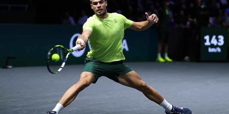 Alcaraz bị chỉ trích vì 54 lỗi tự đánh hỏng