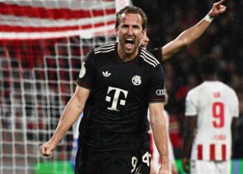 Kane lập cú đúp, Bayern Munich phá kỷ lục với chuỗi 14 trận thắng