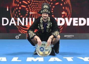 Medvedev chấm dứt cơn khát danh hiệu dài 882 ngày