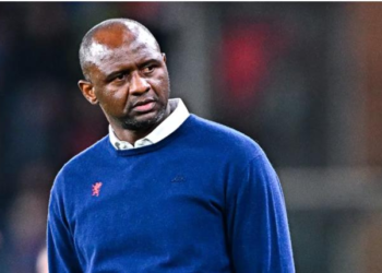 HLV Patrick Vieira bị đội bóng Italia sa thải