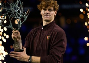 Sinner vô địch Paris Masters, lên số một thế giới