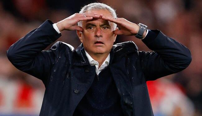 Khi hai cựu vương châu Âu sa sút không phanh