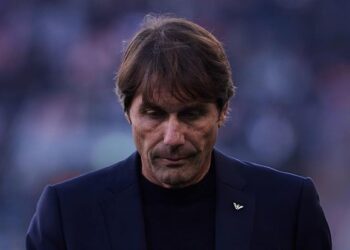 Antonio Conte thất vọng với bản thân sau trận thua của Napoli