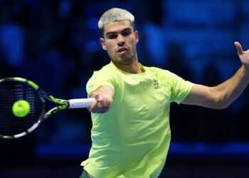 Alcaraz khởi đầu thuận lợi ở ATP Finals