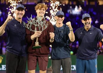 Sinner: ‘Tôi không thể tự quyết ngôi số một’