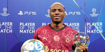 Lý do MU và Chelsea không chiêu mộ Victor Osimhen