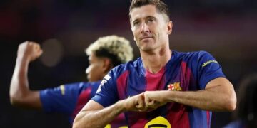 Barca tự tin chiêu mộ được số 9 đẳng cấp thay Robert Lewandowski