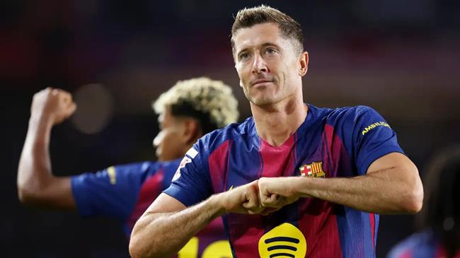 Barca tự tin chiêu mộ được số 9 đẳng cấp thay Robert Lewandowski