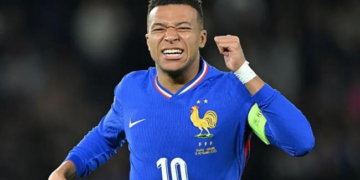Kylian Mbappe ghi cú đúp, Pháp giành quyền tham dự World Cup 2026