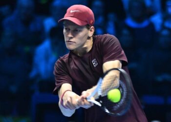 Sinner vào bán kết ATP Finals