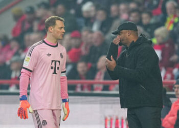 Neuer lý giải vì sao Kompany được tôn trọng ở Bayern Munich