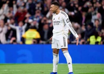 Mbappe cân bằng kỷ lục ghi bàn trong năm dương lịch của Ronaldo