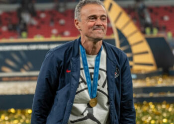 PSG lên kế hoạch ký hợp đồng trọn đời với Luis Enrique sau cú ăn sáu