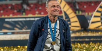 PSG lên kế hoạch ký hợp đồng trọn đời với Luis Enrique sau cú ăn sáu