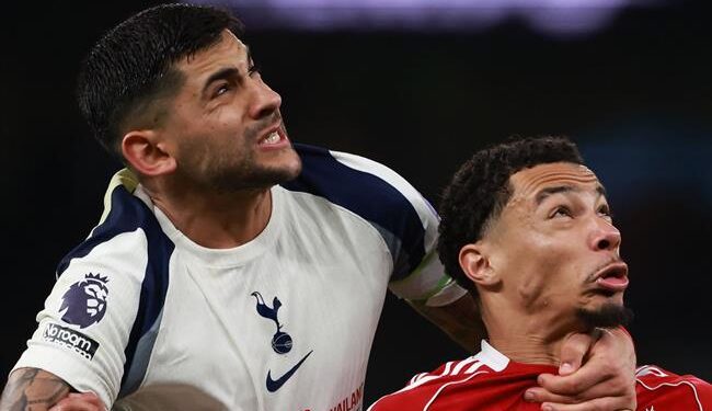 Có oan không khi gọi Cristian Romero và hậu vệ 4 chân?