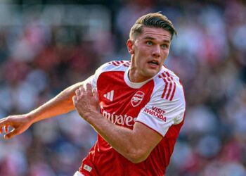 Vì sao Viktor Gyokeres vẫn đang trượt dài ở Arsenal?